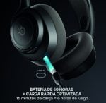 Headset close-up showing USB-C charging port; Spanish caption highlights 50‑hour battery and fast‑charge (15 min = 6 hours of play).